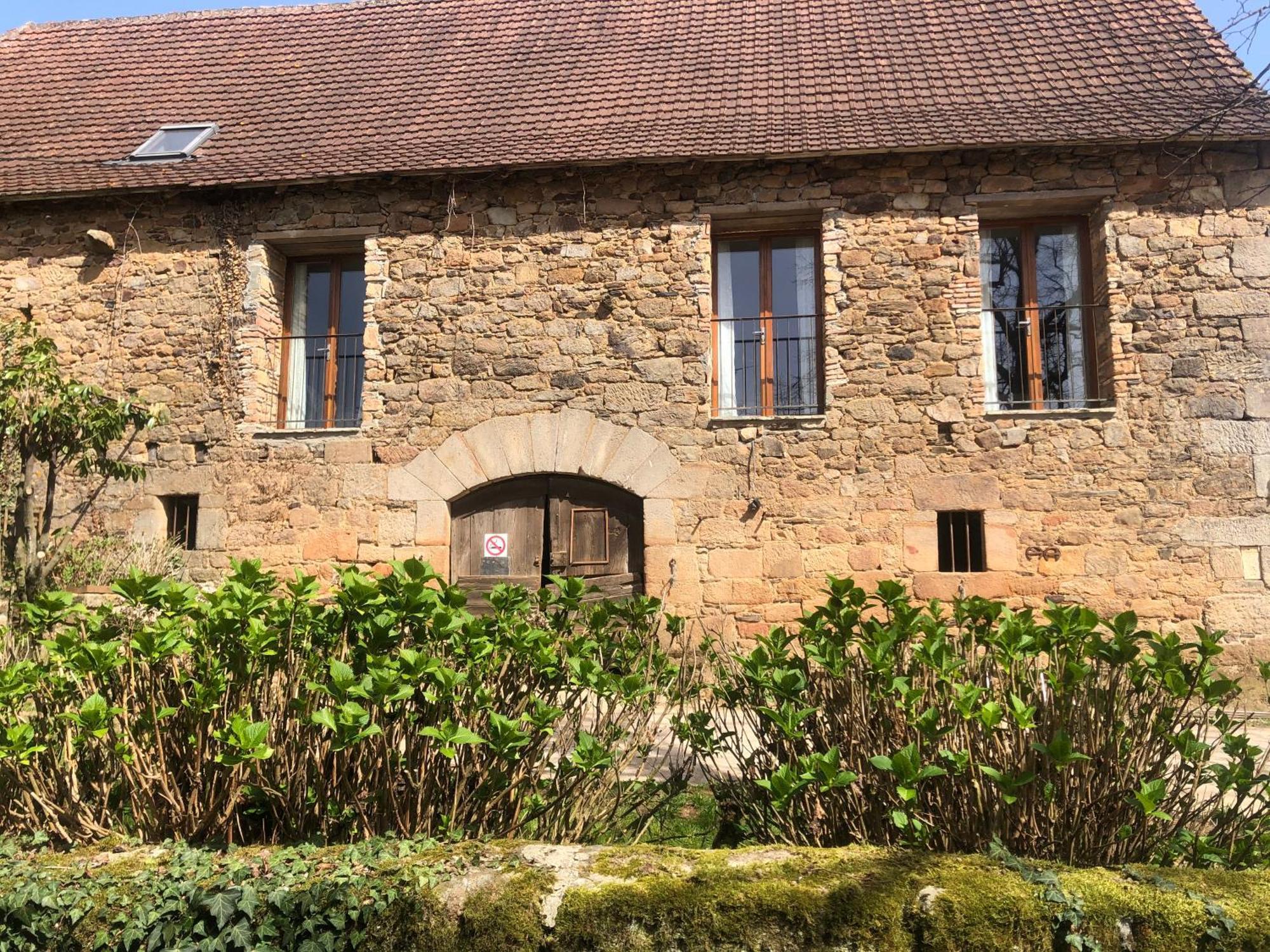 Ecuries De Saint Maurice- Maison D'Hotes De Gondou Lacapelle-Marival Exterior foto